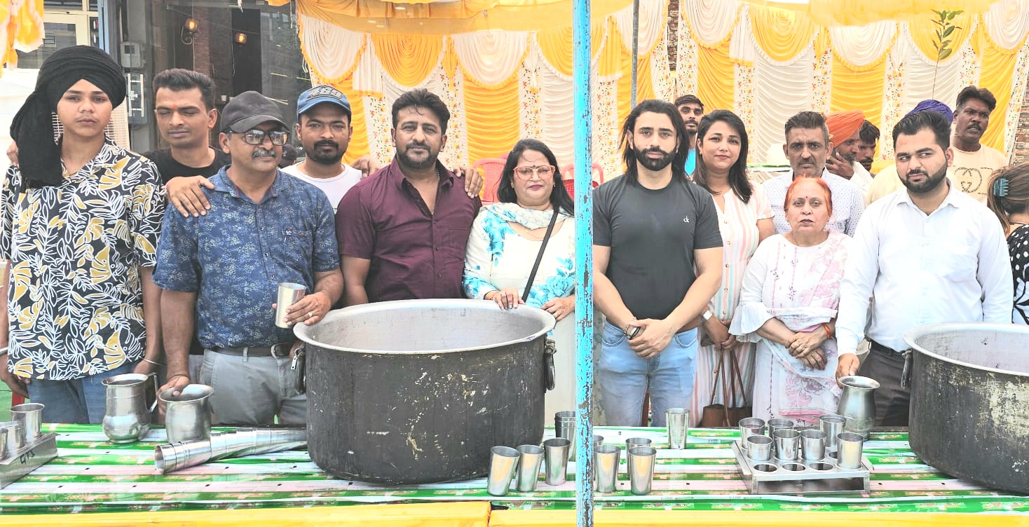 अंतर्राष्ट्रीय मानवाधिकार संगठन द्वारा आयोजित छबील एवं लंगर सेवा